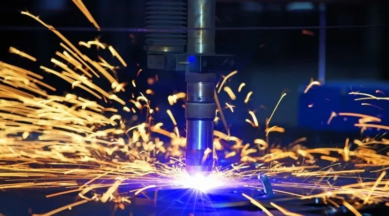 Плазмова різка металу