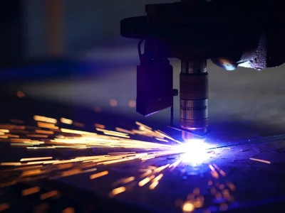 Плазмова різка металу